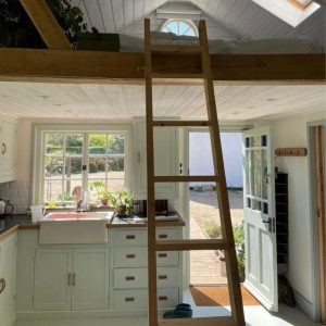 Twin room (2 single beds) each